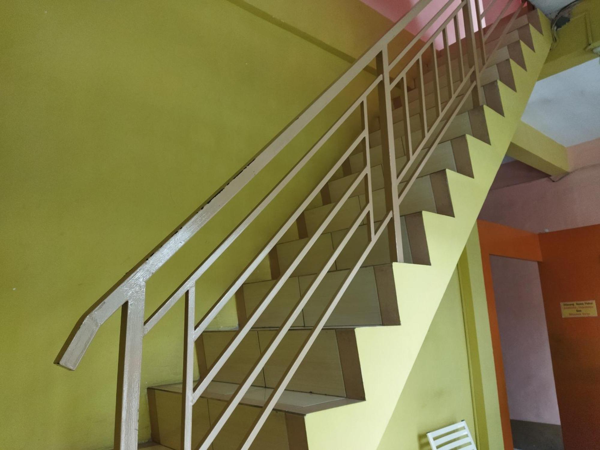 Oyo 92231 Penginapan Tanjung Alang Syariah Macáçar Exterior foto